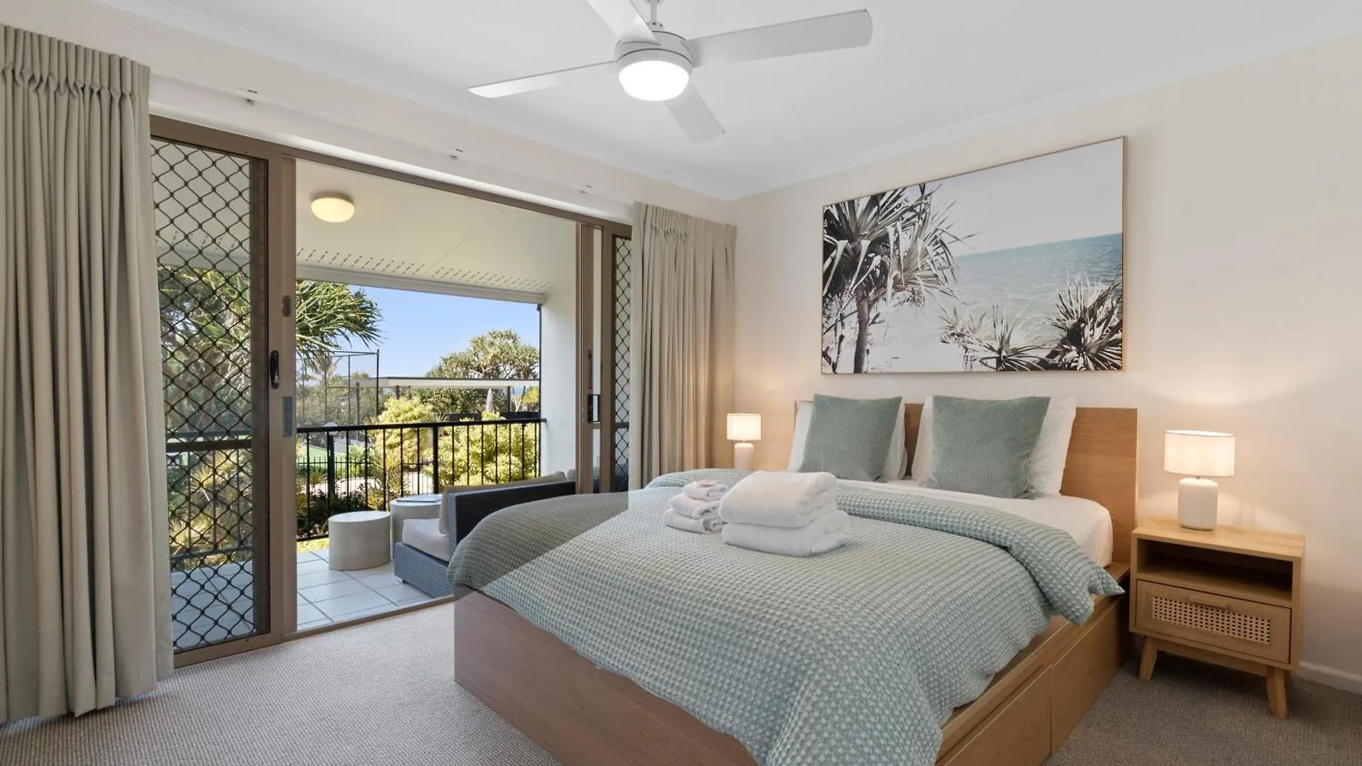 ***  Beach Breakers Resort Sunrise Beach Austrálie