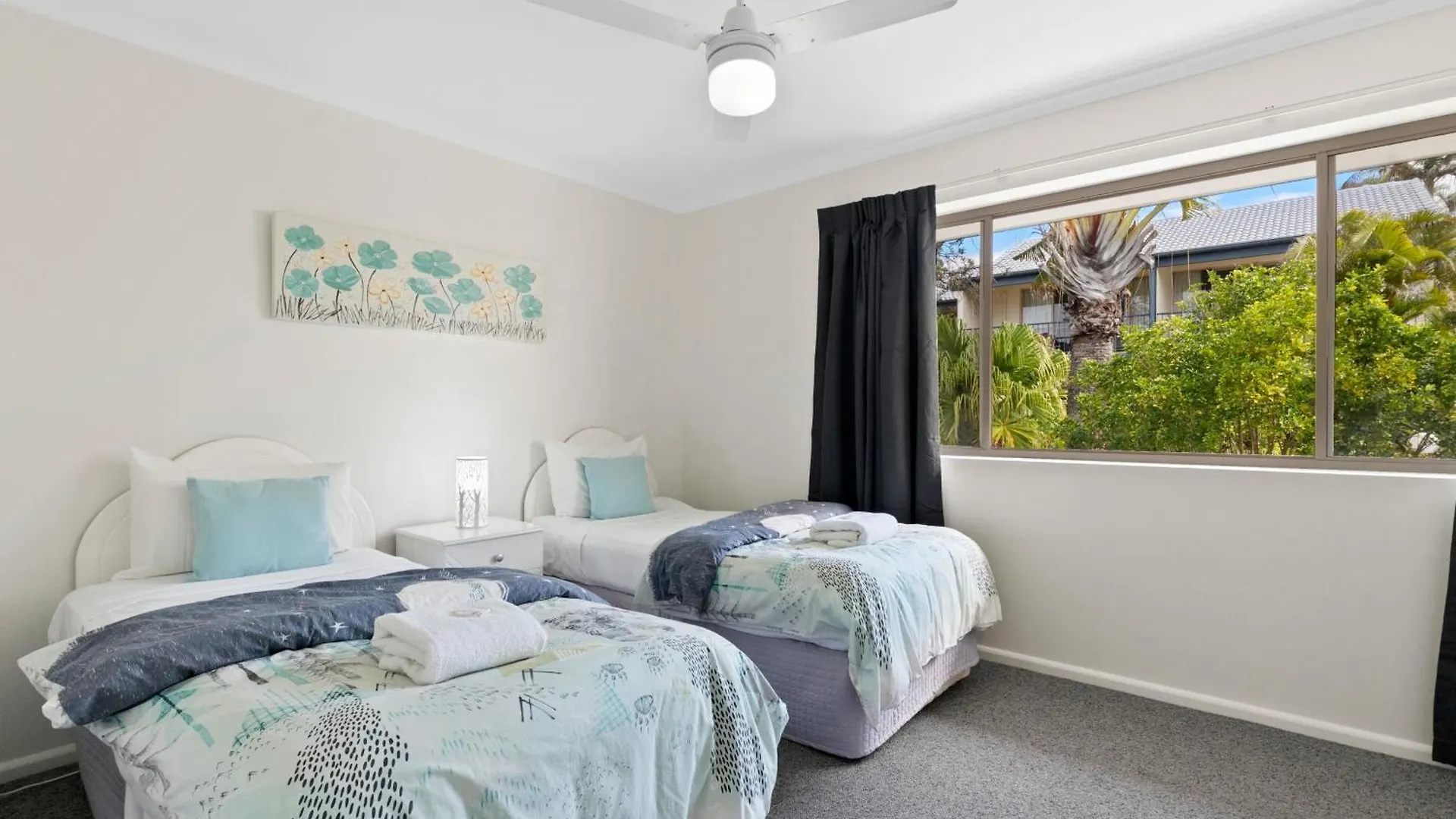 ***  Beach Breakers Resort Sunrise Beach Australia