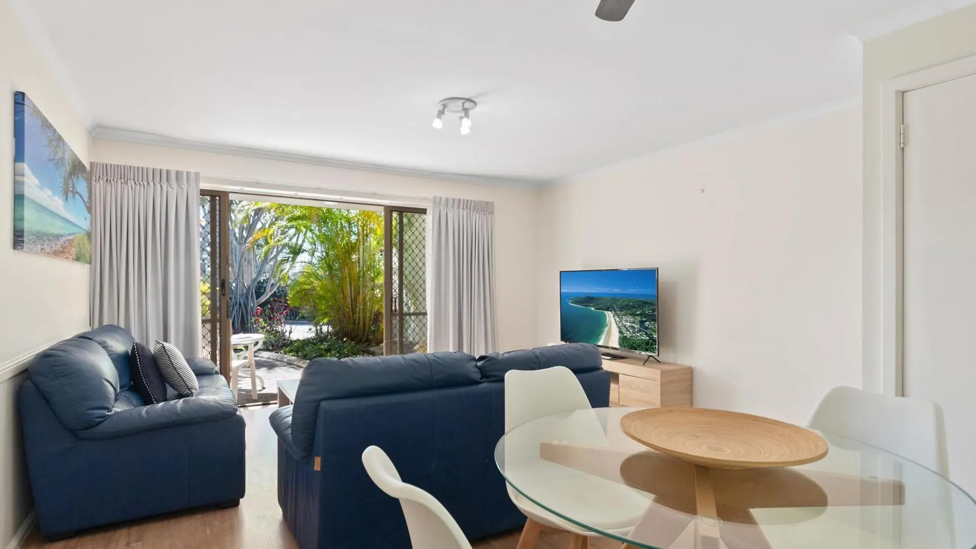 Beach Breakers Resort Sunrise Beach 3*,  Australia