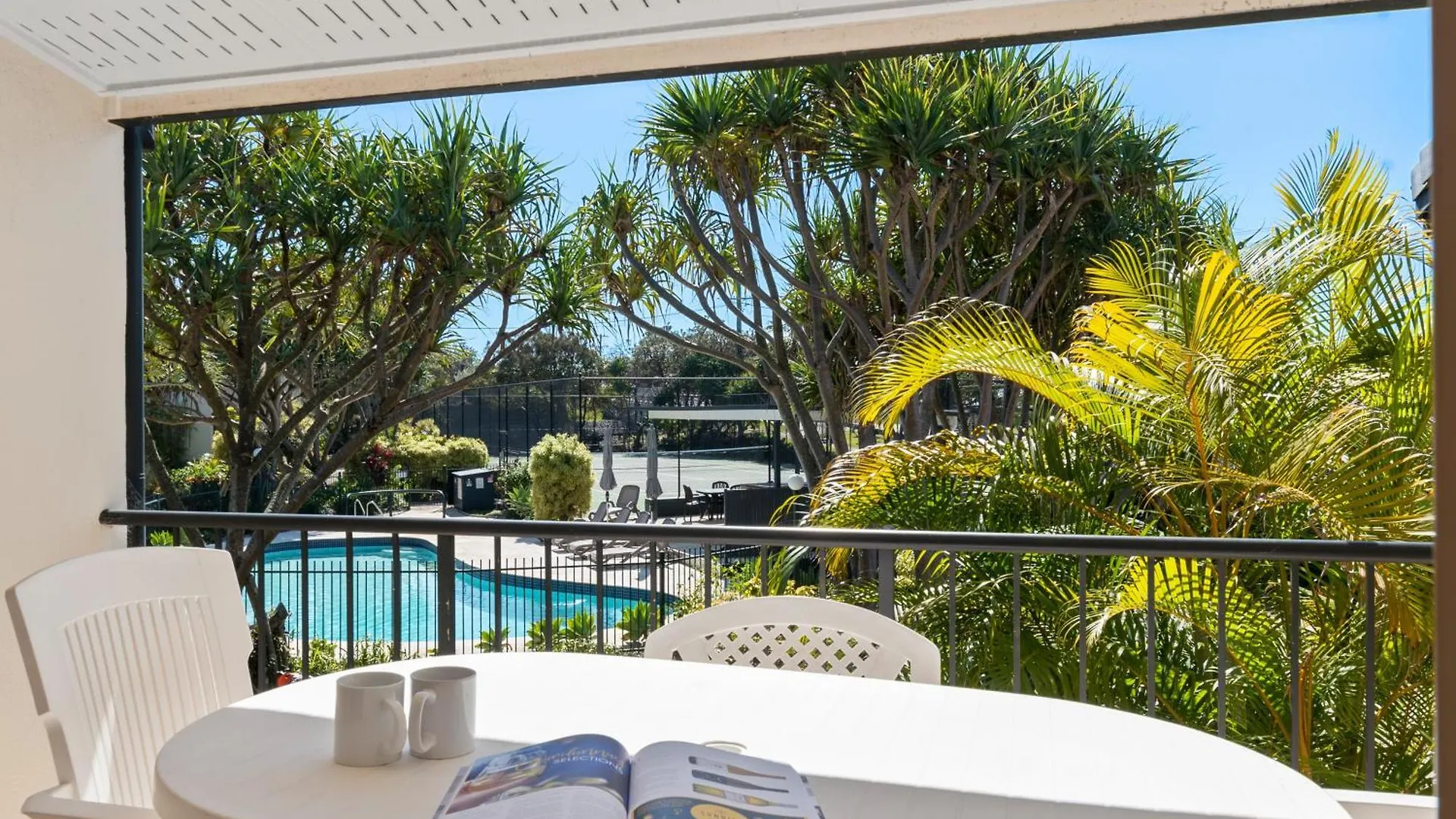 Beach Breakers Resort Sunrise Beach Australia