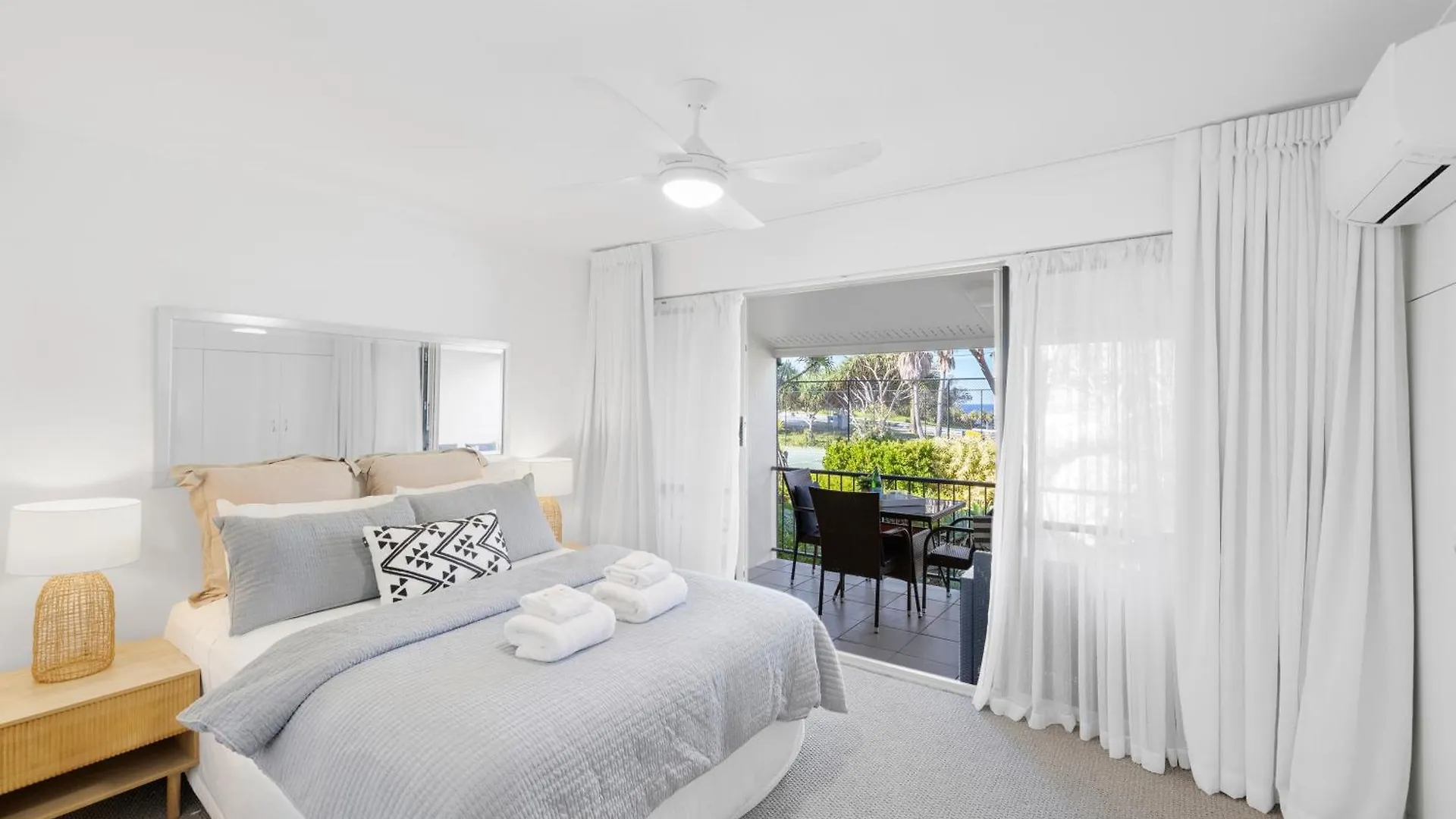 Beach Breakers Resort Sunrise Beach Australia