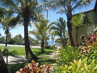 Beach Breakers Resort Sunrise Beach